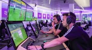 这招尝试了好多遍还是觉得不够丝滑，会不会是头发没飘起来的原因