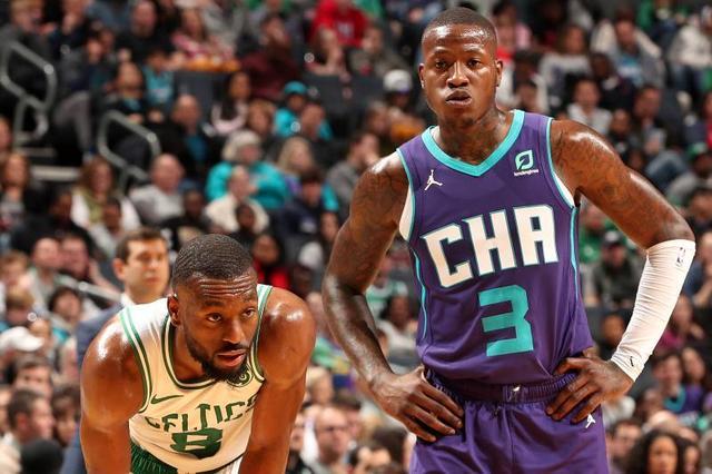 都牵动着球 都牵动着球