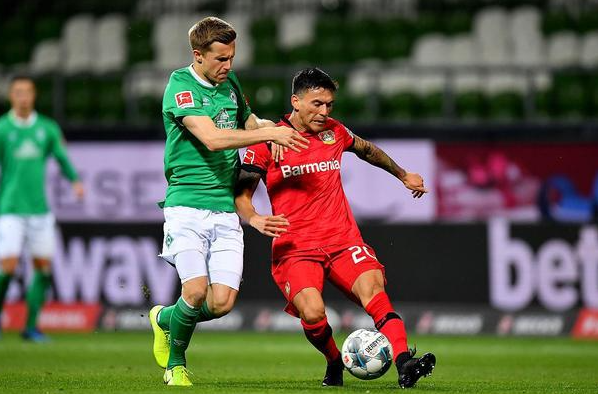 场均接近三 场均接近三